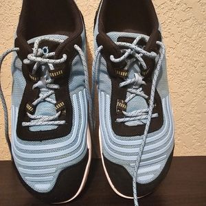 Xero Barefoot Shoes Womens Size 9